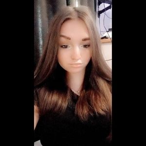 Meet your Posher, Kaleigh